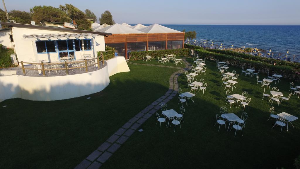 Settebello Village Lido Di Fondi Buitenkant foto