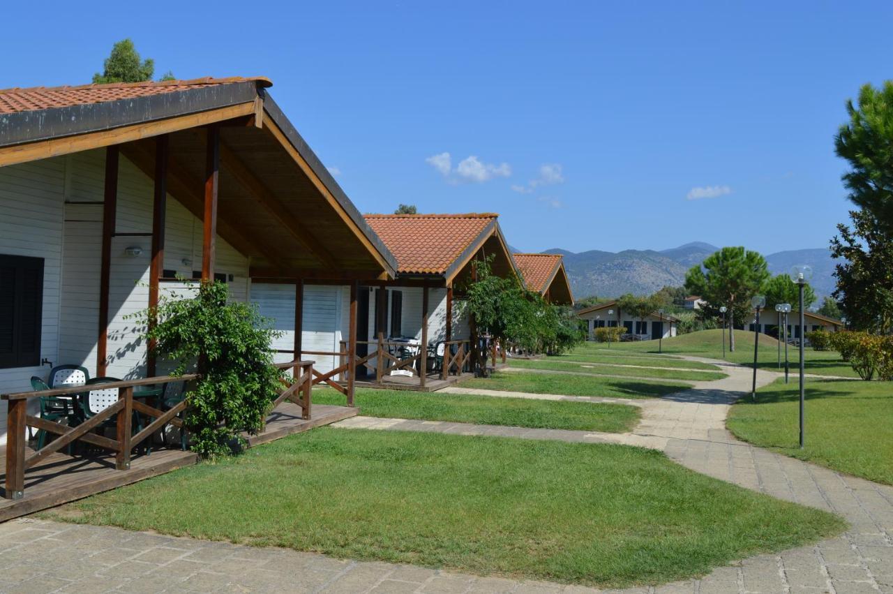 Settebello Village Lido Di Fondi Buitenkant foto